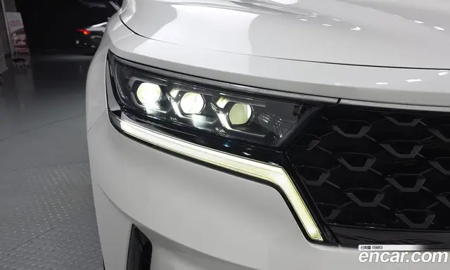 Kia Sorento 2023 2.2 автомат (гидро), миниатюра 7