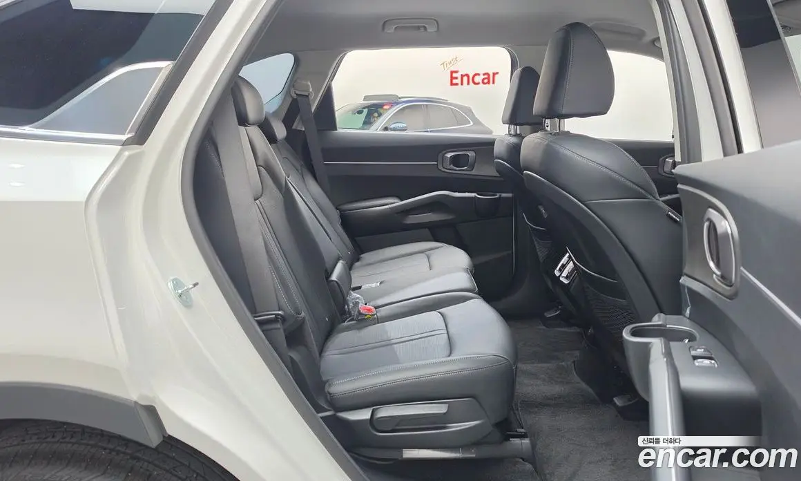 Kia Sorento 2026 2.5 автомат (гидро), фото 17 Kia Sorento 2026 2.5 автомат (гидро), фото 17