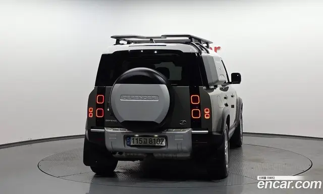 Land Rover Defender 2020 2.0 автомат (гидро), миниатюра 3 Land Rover Defender 2020 2.0 автомат (гидро), миниатюра 3