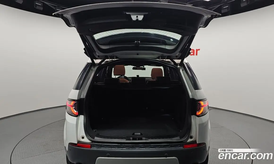 Land Rover Discovery Sport 2016 2.0 автомат (гидро), фото 20 Land Rover Discovery Sport 2016 2.0 автомат (гидро), фото 20