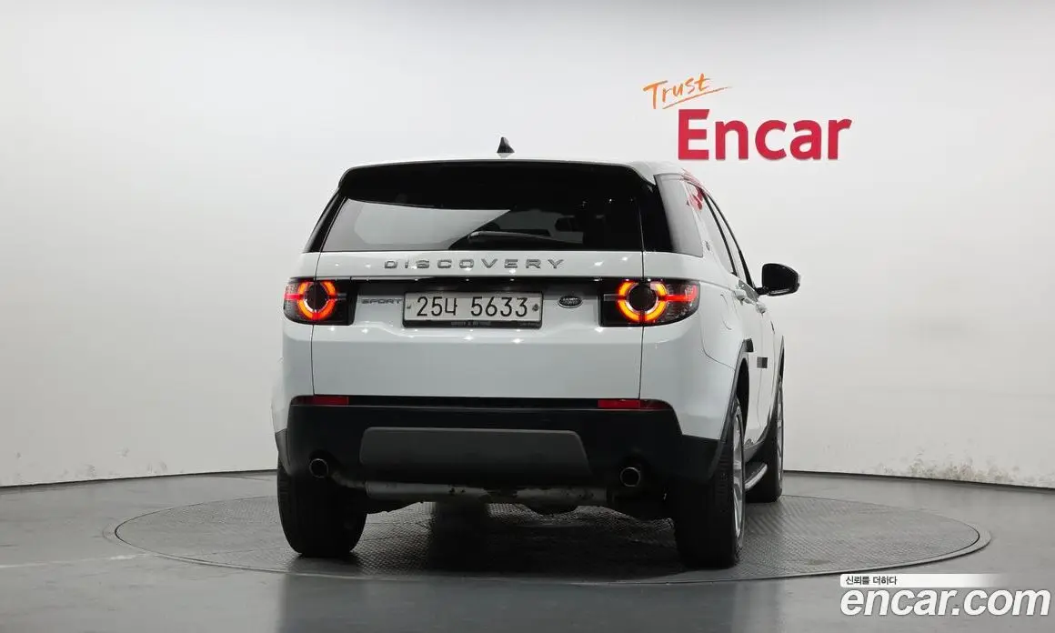 Land Rover Discovery Sport 2017 2.0 автомат (гидро), фото 3 Land Rover Discovery Sport 2017 2.0 автомат (гидро), фото 3