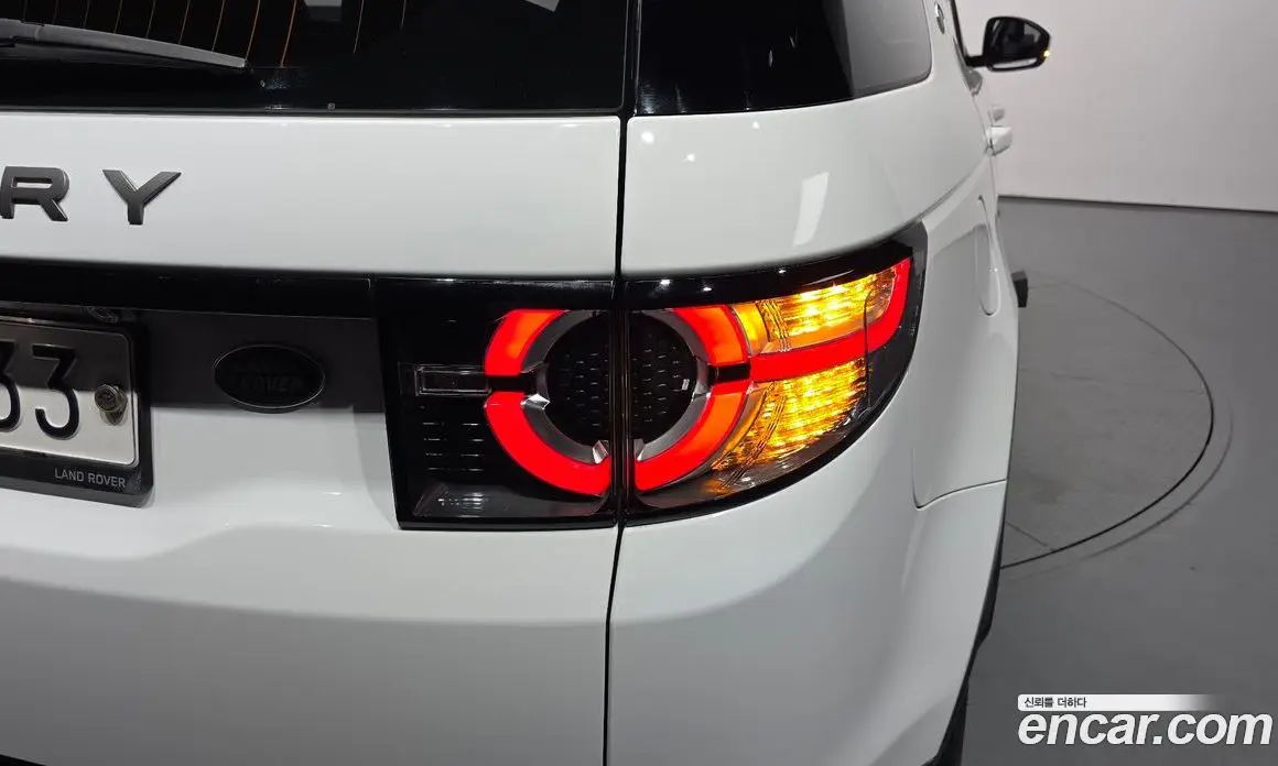Land Rover Discovery Sport 2017 2.0 автомат (гидро), фото 8 Land Rover Discovery Sport 2017 2.0 автомат (гидро), фото 8