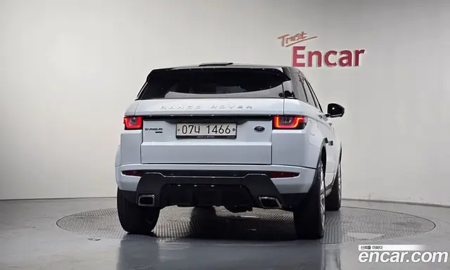 Land Rover Range Rover Evoque 2017 2.0 автомат (гидро), миниатюра 4 Land Rover Range Rover Evoque 2017 2.0 автомат (гидро), миниатюра 4