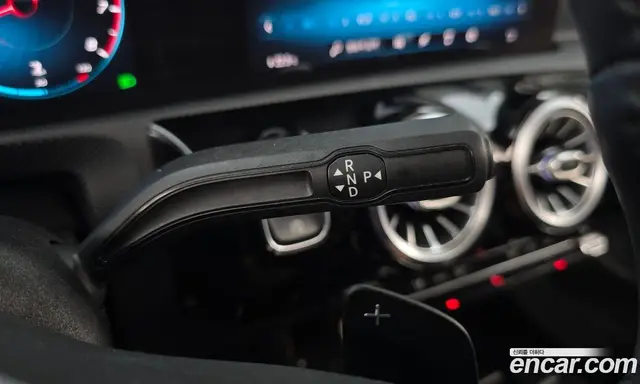 Mercedes-Benz A-Class 2021 2.0 автомат (гидро), миниатюра 12