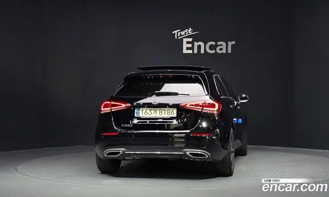 Mercedes-Benz A-Class 2021 2.0 автомат (гидро), миниатюра 4 Mercedes-Benz A-Class 2021 2.0 автомат (гидро), миниатюра 4