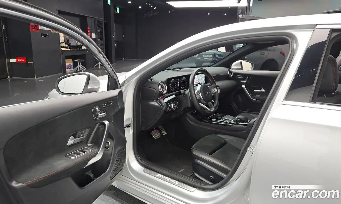 Mercedes-Benz A-Class 2021 2.0 автомат (гидро), фото 13