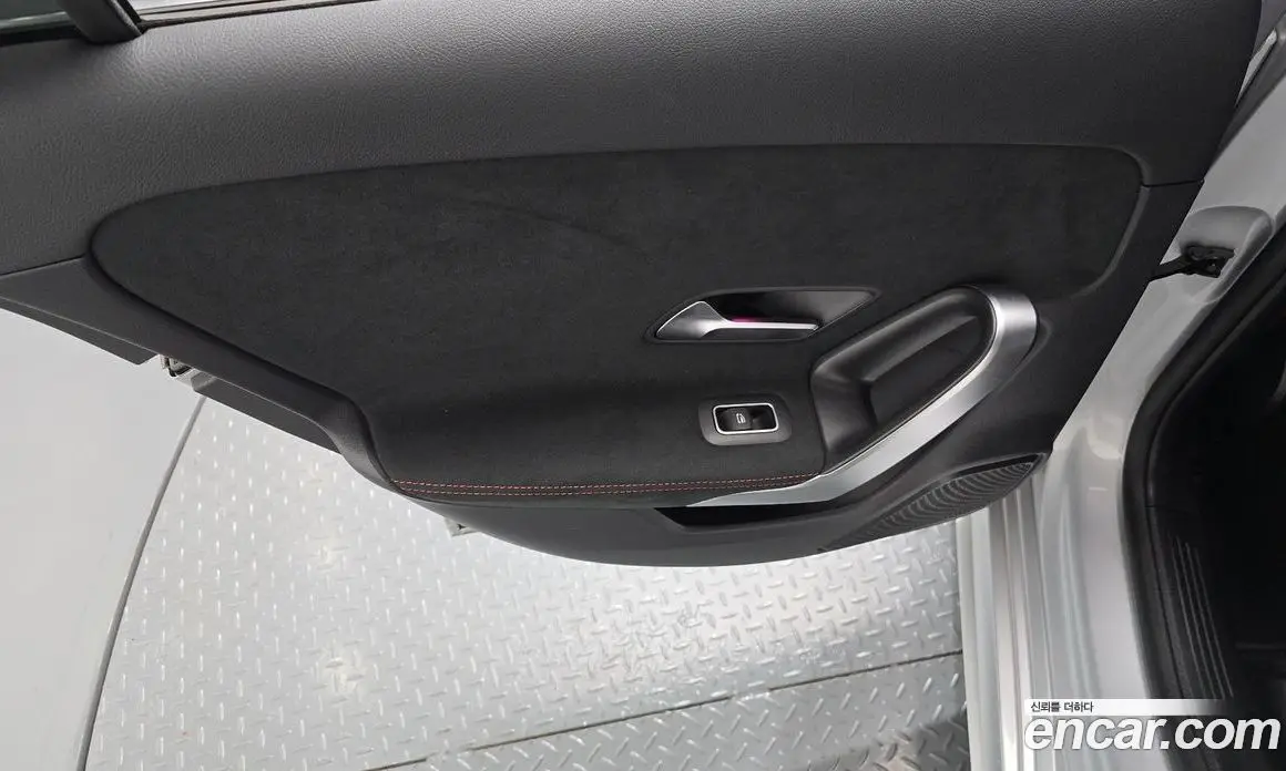 Mercedes-Benz A-Class 2021 2.0 автомат (гидро), фото 15