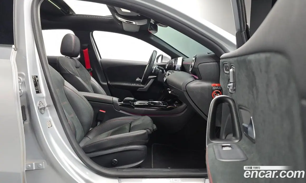 Mercedes-Benz A-Class 2021 2.0 автомат (гидро), фото 16