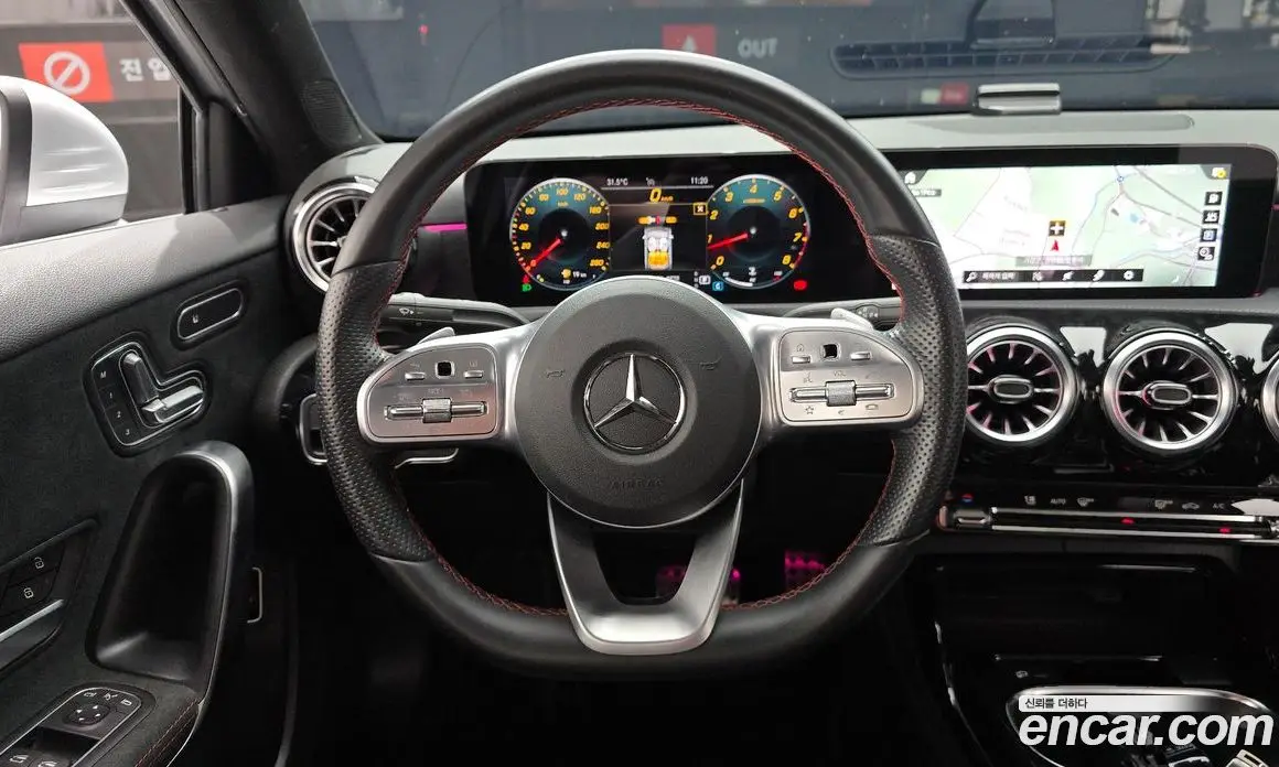 Mercedes-Benz A-Class 2021 2.0 автомат (гидро), фото 19