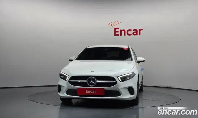 Mercedes-Benz A-Class 2022 2.0 автомат (гидро), миниатюра 3 Mercedes-Benz A-Class 2022 2.0 автомат (гидро), миниатюра 3