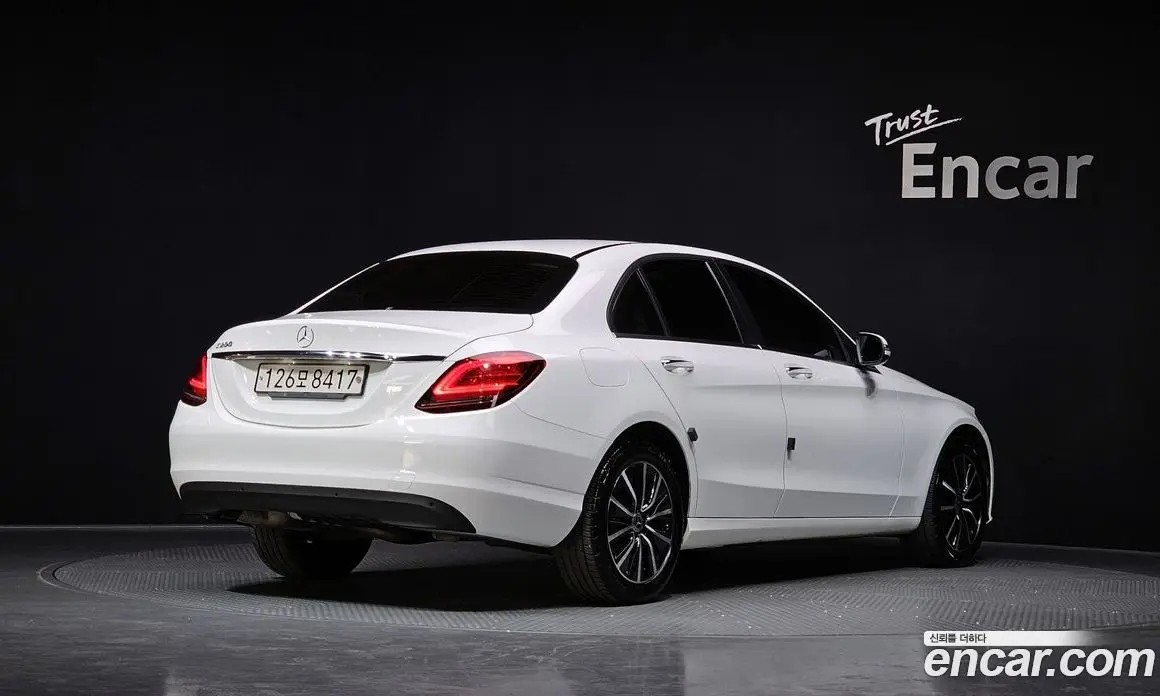 Mercedes-Benz C-Class 2020 2.0 автомат (гидро), фото 2 Mercedes-Benz C-Class 2020 2.0 автомат (гидро), фото 2