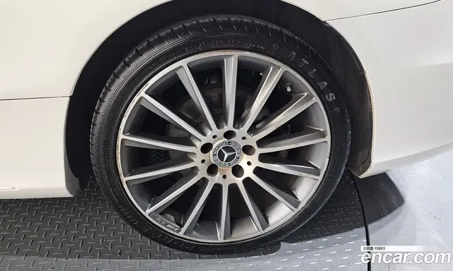 Mercedes-Benz C-Class 2022 2.0 автомат (гидро), миниатюра 6 Mercedes-Benz C-Class 2022 2.0 автомат (гидро), миниатюра 6