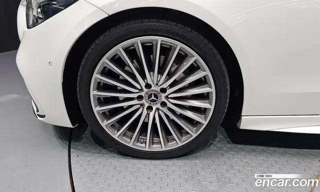 Mercedes-Benz C-Class 2023 2.0 автомат (гидро), миниатюра 5 Mercedes-Benz C-Class 2023 2.0 автомат (гидро), миниатюра 5