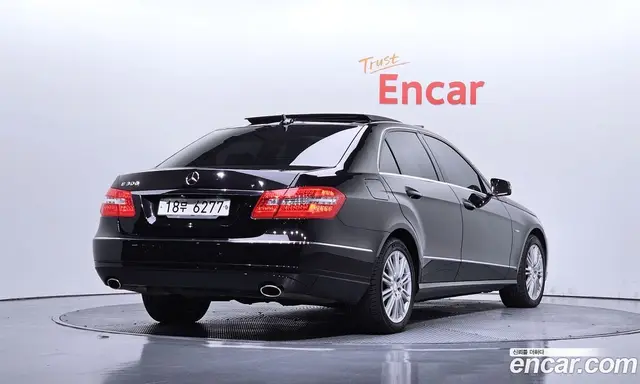 Mercedes-Benz E-Class 2012 3.5 автомат (гидро), миниатюра 2