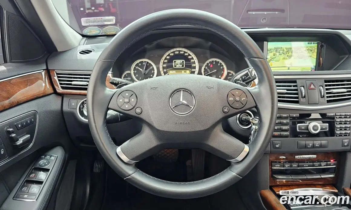 Mercedes-Benz E-Class 2012 3.5 автомат (гидро), фото 13