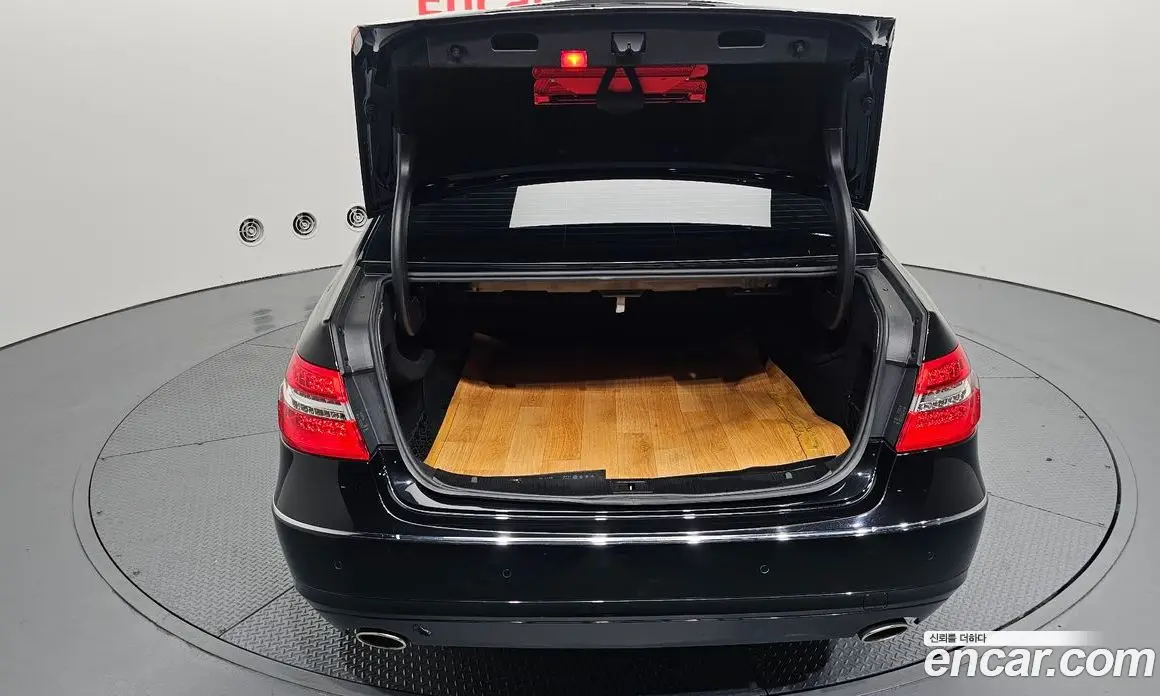 Mercedes-Benz E-Class 2012 3.5 автомат (гидро), фото 20