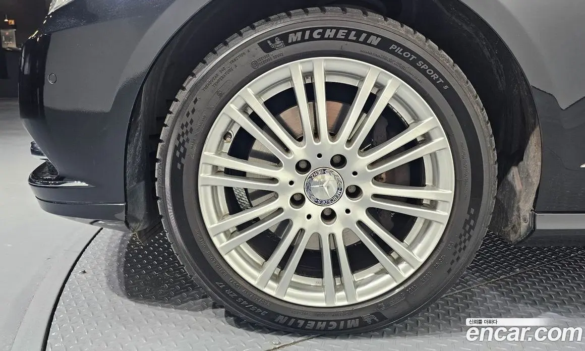 Mercedes-Benz E-Class 2012 3.5 автомат (гидро), фото 5