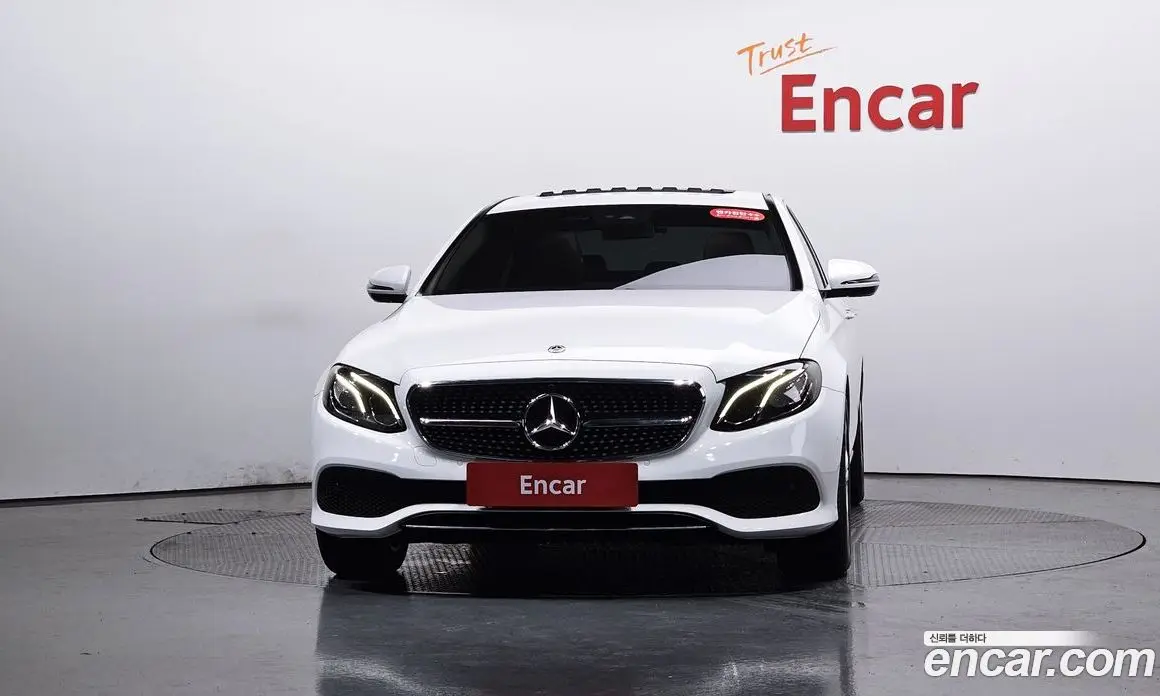 Mercedes-Benz E-Class 2017 2.0 автомат (гидро), фото 2 Mercedes-Benz E-Class 2017 2.0 автомат (гидро), фото 2