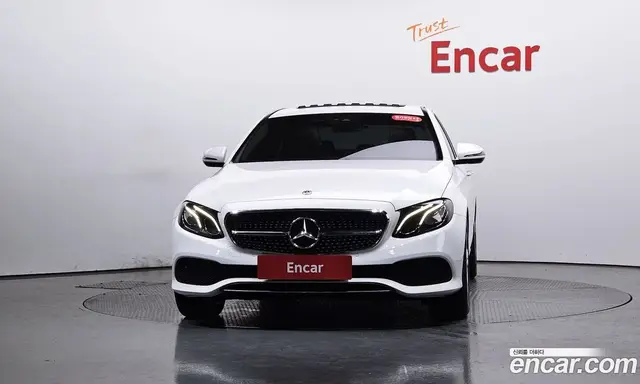 Mercedes-Benz E-Class 2017 2.0 автомат (гидро), миниатюра 2 Mercedes-Benz E-Class 2017 2.0 автомат (гидро), миниатюра 2