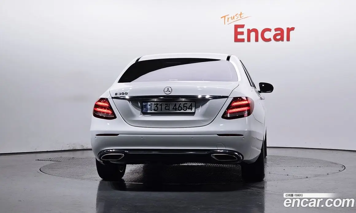 Mercedes-Benz E-Class 2017 2.0 автомат (гидро), фото 3 Mercedes-Benz E-Class 2017 2.0 автомат (гидро), фото 3