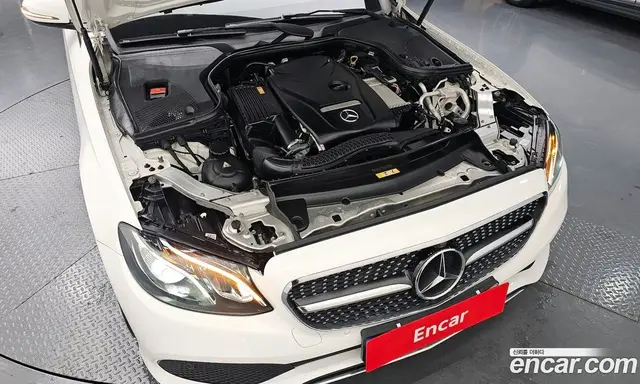 Mercedes-Benz E-Class 2017 2.0 автомат (гидро), миниатюра 5 Mercedes-Benz E-Class 2017 2.0 автомат (гидро), миниатюра 5