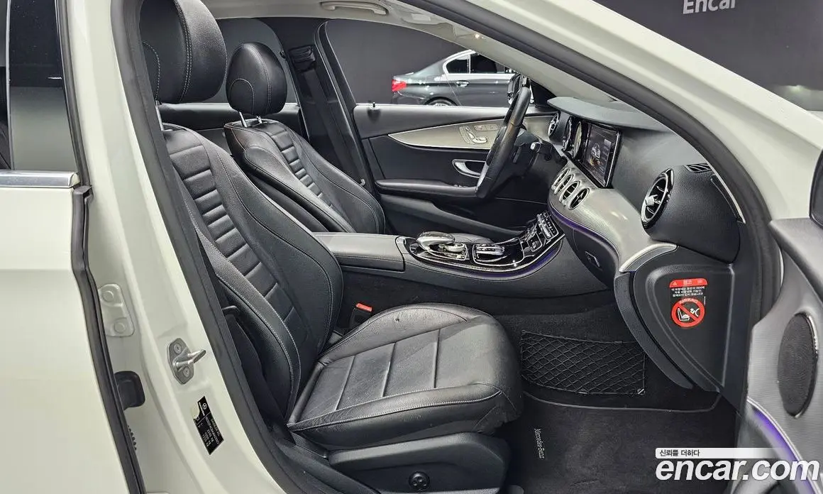 Mercedes-Benz E-Class 2018 2.0 автомат (гидро), фото 18 Mercedes-Benz E-Class 2018 2.0 автомат (гидро), фото 18