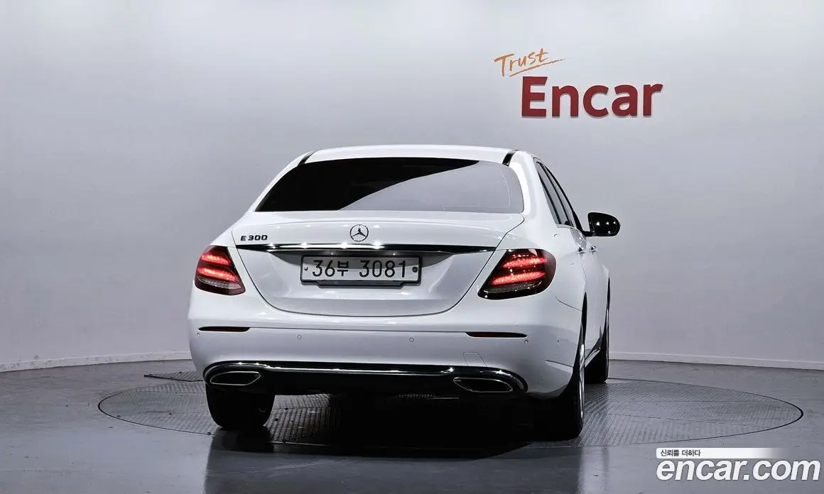 Mercedes-Benz E-Class 2018 2.0 автомат (гидро), фото 4 Mercedes-Benz E-Class 2018 2.0 автомат (гидро), фото 4