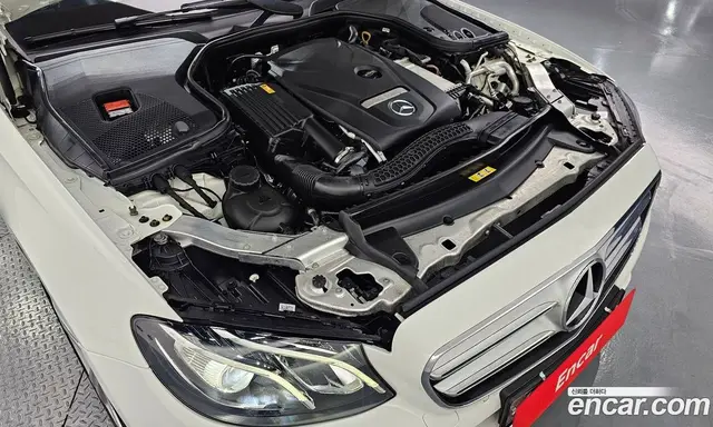 Mercedes-Benz E-Class 2018 2.0 автомат (гидро), миниатюра 6 Mercedes-Benz E-Class 2018 2.0 автомат (гидро), миниатюра 6