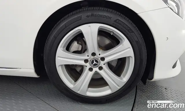 Mercedes-Benz E-Class 2018 2.0 автомат (гидро), миниатюра 7 Mercedes-Benz E-Class 2018 2.0 автомат (гидро), миниатюра 7