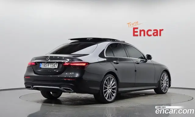 Mercedes-Benz E-Class, 2022, 39 175 км