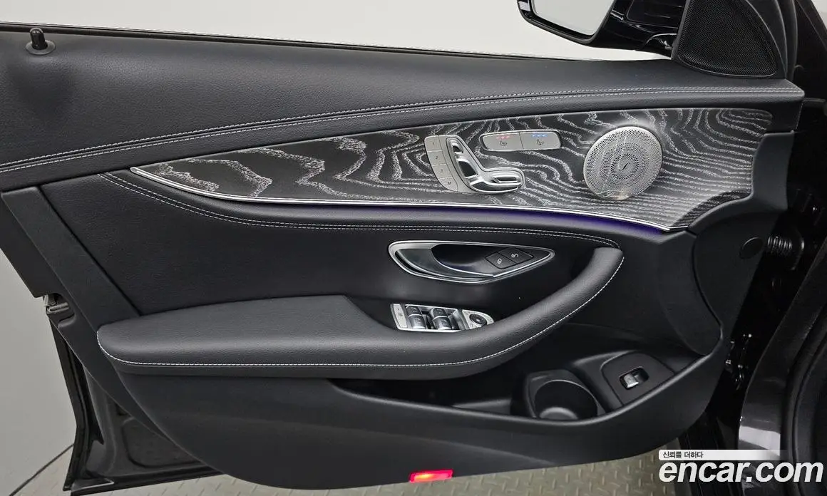 Mercedes-Benz E-Class 2022 2.0 автомат (гидро), фото 13