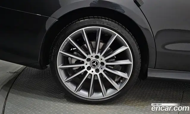 Mercedes-Benz E-Class 2022 2.0 автомат (гидро), миниатюра 4