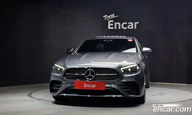 Mercedes-Benz E-Class 2022 1.9 автомат (гидро), миниатюра 3