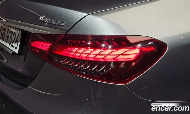 Mercedes-Benz E-Class 2022 1.9 автомат (гидро), миниатюра 9