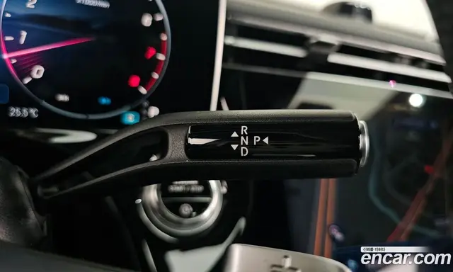 Mercedes-Benz E-Class 2025 2.0 автомат (гидро), миниатюра 12