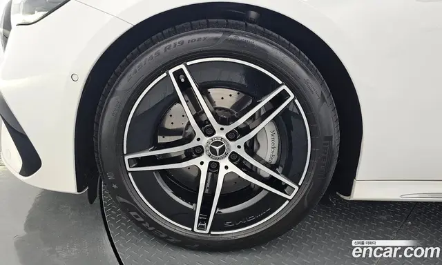 Mercedes-Benz E-Class 2025 2.0 автомат (гидро), миниатюра 5 Mercedes-Benz E-Class 2025 2.0 автомат (гидро), миниатюра 5