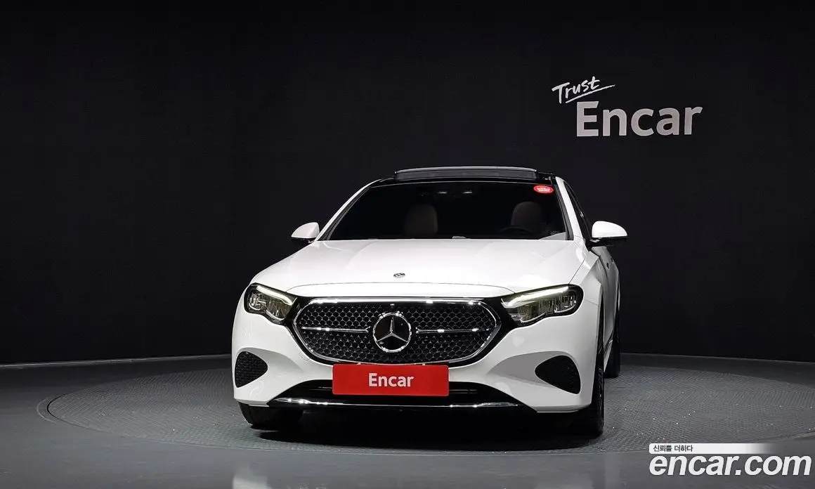 Mercedes-Benz E-Class 2025 2.0 автомат (гидро), фото 3