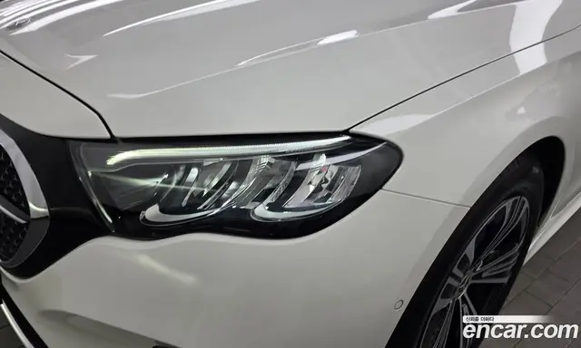 Mercedes-Benz E-Class 2025 2.0 автомат (гидро), миниатюра 8