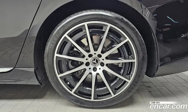 Mercedes-Benz EQS 2022 0.3 автомат (гидро), миниатюра 7