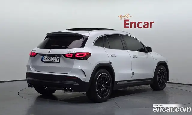 Mercedes-Benz GLA-Class 2022 2.0 автомат (гидро), миниатюра 2