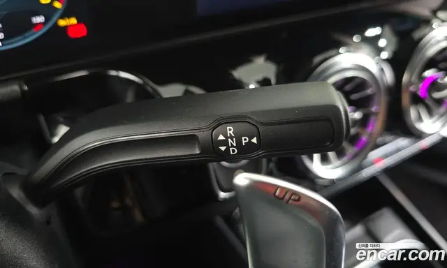 Mercedes-Benz GLA-Class 2022 2.0 автомат (гидро), миниатюра 12