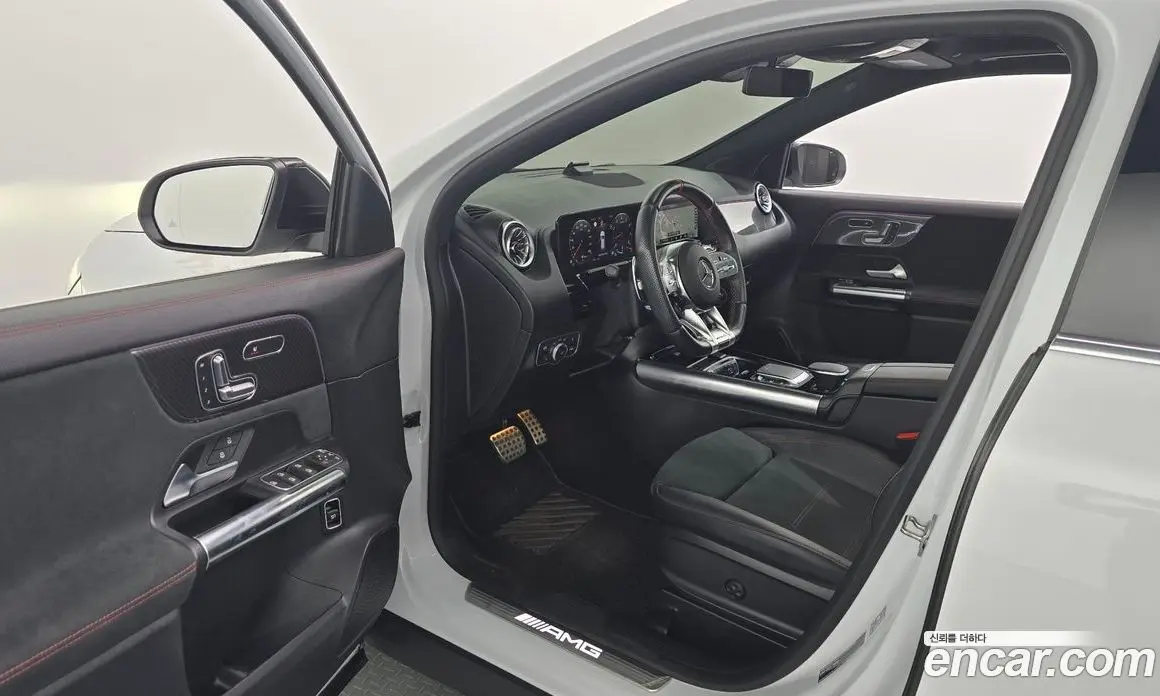 Mercedes-Benz GLA-Class 2022 2.0 автомат (гидро), фото 13