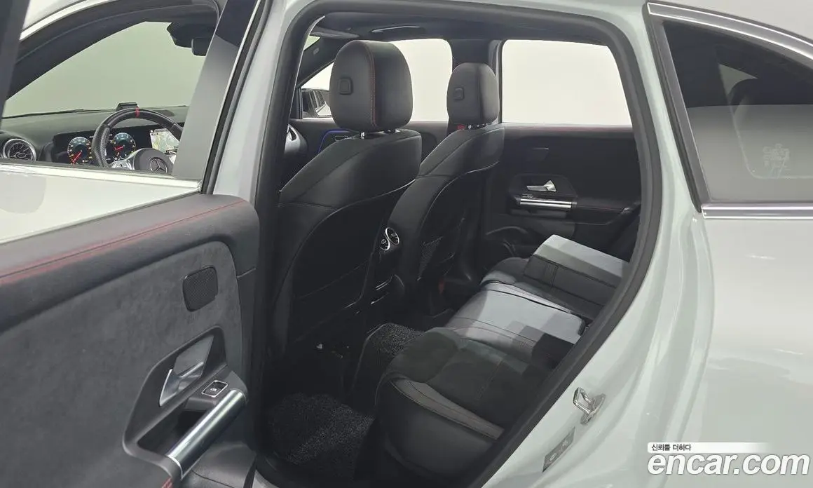 Mercedes-Benz GLA-Class 2022 2.0 автомат (гидро), фото 18