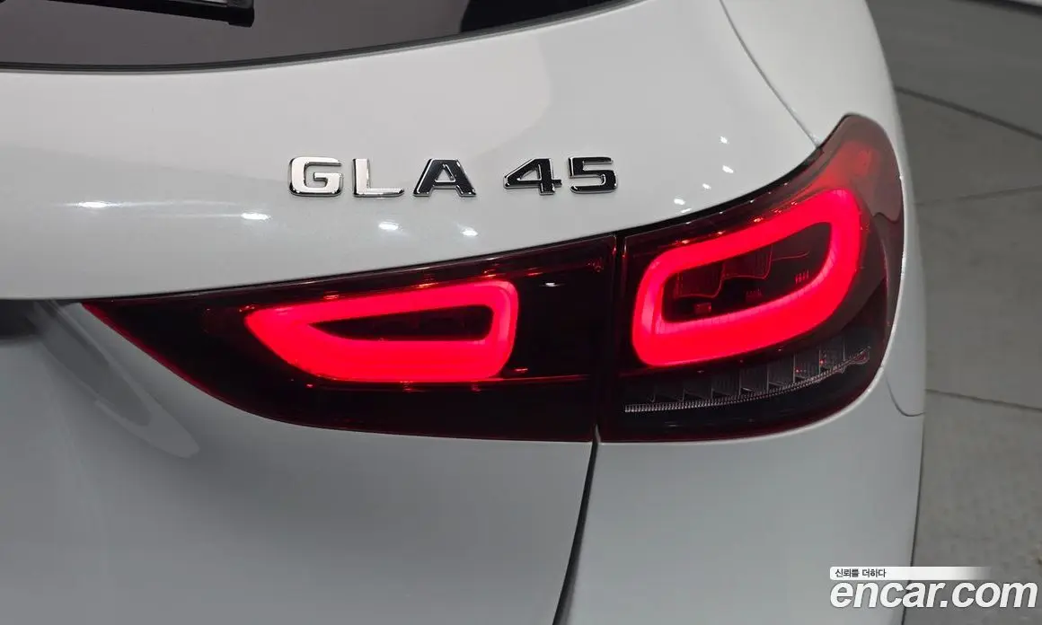 Mercedes-Benz GLA-Class 2022 2.0 автомат (гидро), фото 9