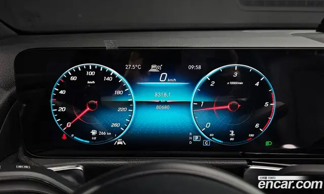 Mercedes-Benz GLB-Class 2021 1.9 автомат (гидро), миниатюра 11