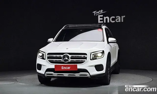 Mercedes-Benz GLB-Class 2021 1.9 автомат (гидро), миниатюра 3