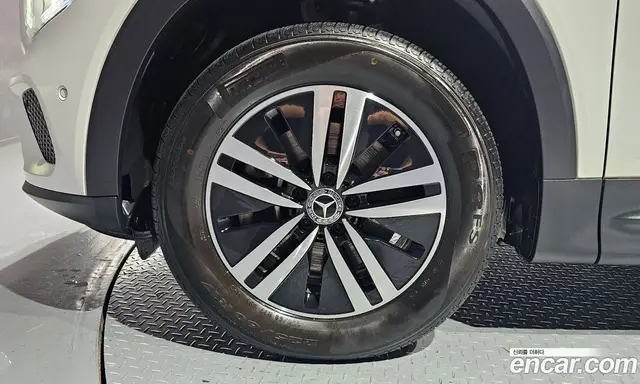 Mercedes-Benz GLB-Class 2021 1.9 автомат (гидро), миниатюра 5