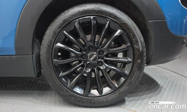 Mini Clubman 2021 1.5 автомат (гидро), миниатюра 7 Mini Clubman 2021 1.5 автомат (гидро), миниатюра 7