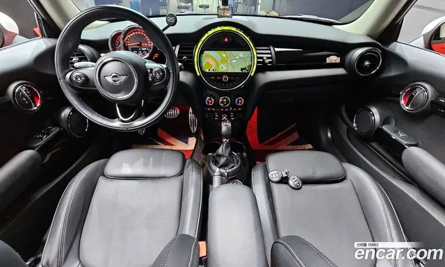 Mini Cooper 2017 1.5 автомат (гидро), миниатюра 7 Mini Cooper 2017 1.5 автомат (гидро), миниатюра 7