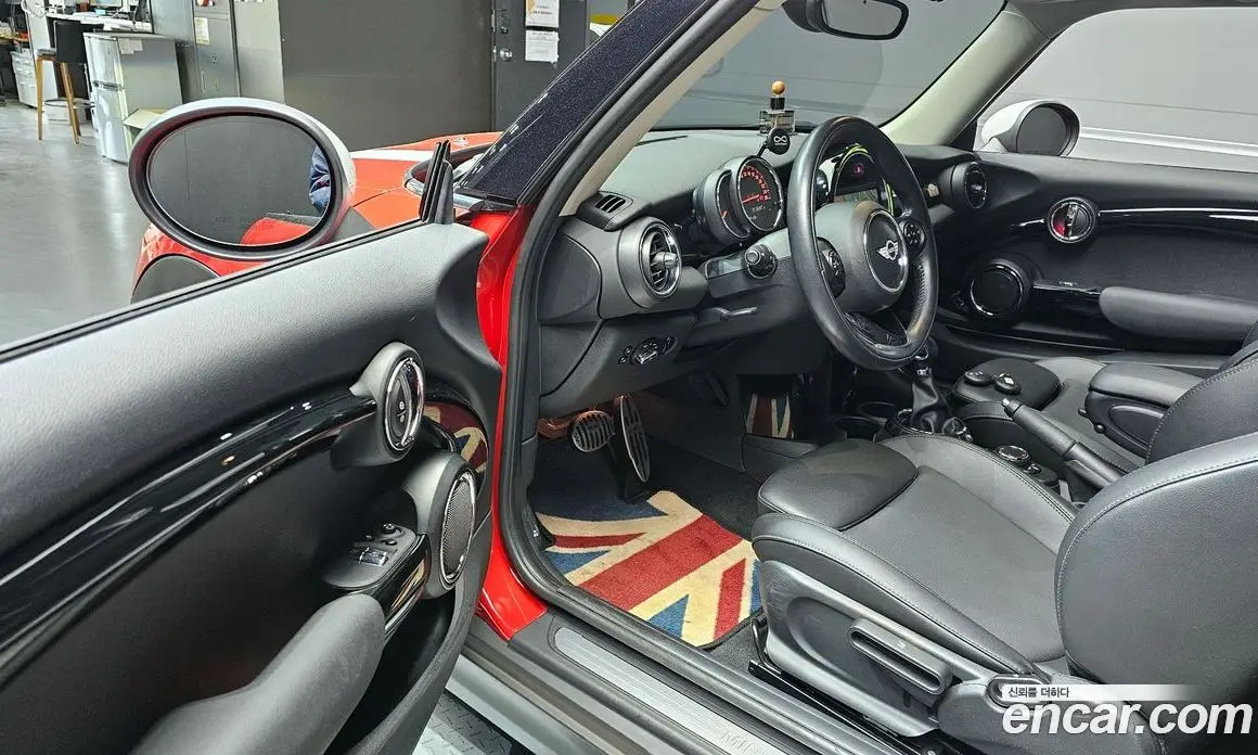 Mini Cooper 2017 1.5 автомат (гидро), фото 10 Mini Cooper 2017 1.5 автомат (гидро), фото 10